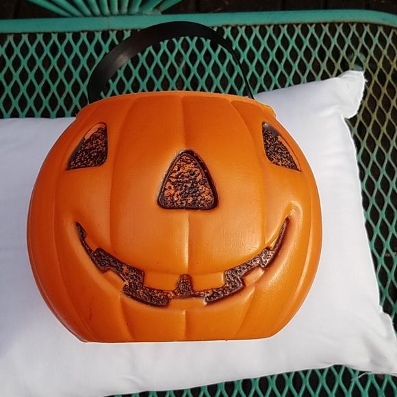 Vintage A. J. Renzi Leominster,Massachusetts blow mold jack o latern bucket pail - Picture 2 of 6